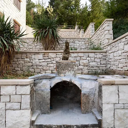 White Stone House Villa Pucisca