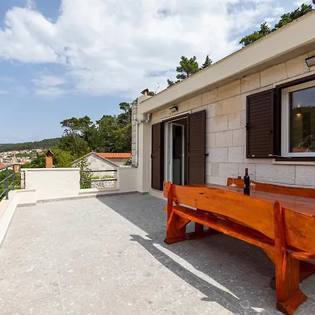 White Stone House Villa Pucisca
