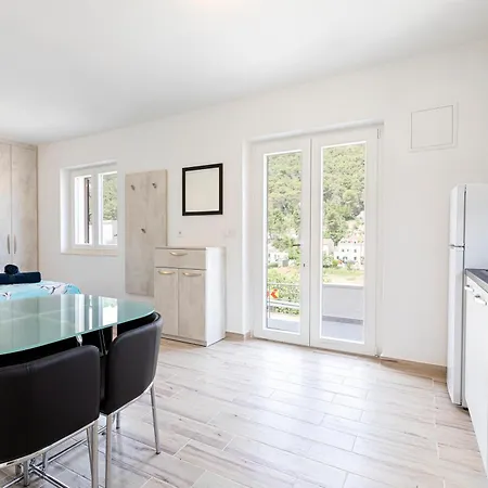 White Stone House Vila