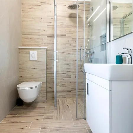 Vila White Stone House Pucisca