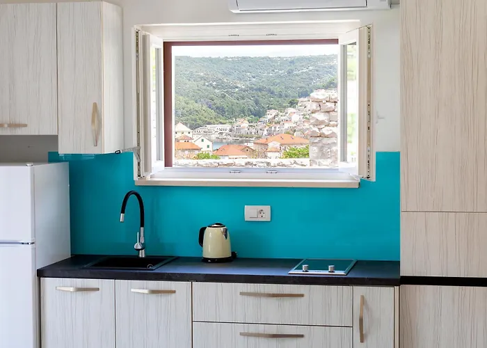 White Stone House Villa Pucisca