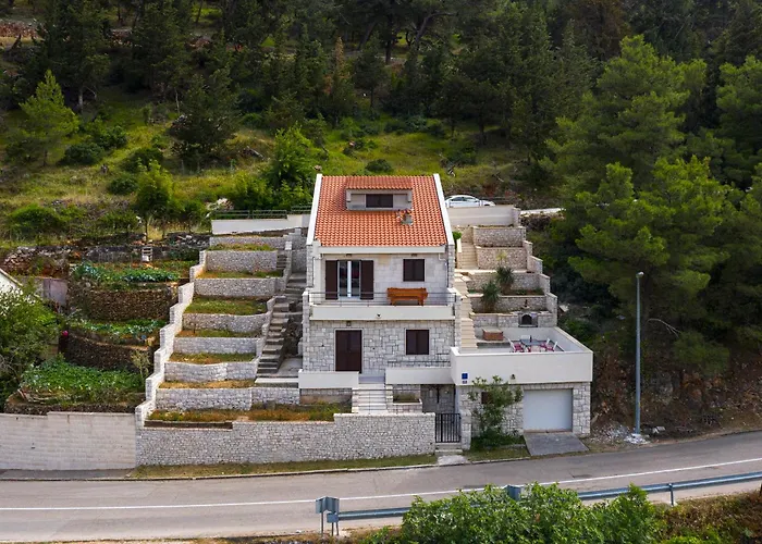 Villa White Stone House Pucisca