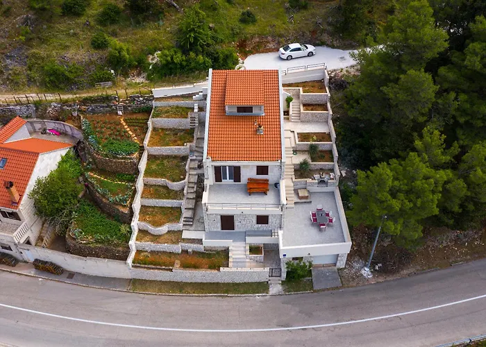 White Stone House * Pucisca