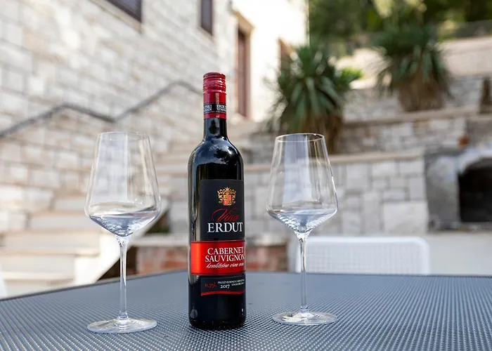 White Stone House * Pucisca